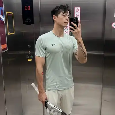 戴一致